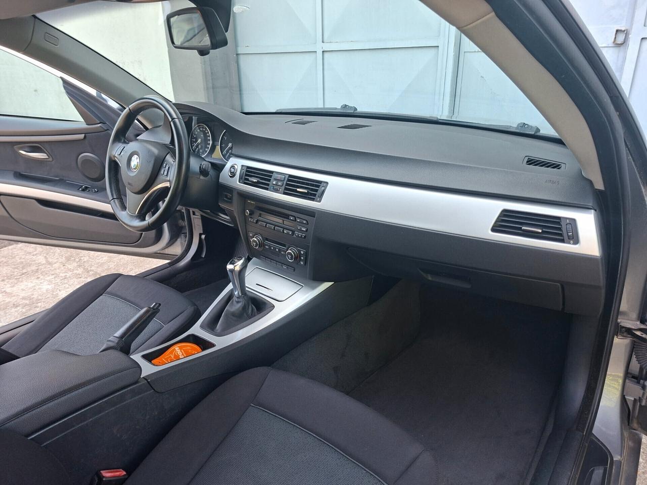 BMW 320i coupé E92 170 cv