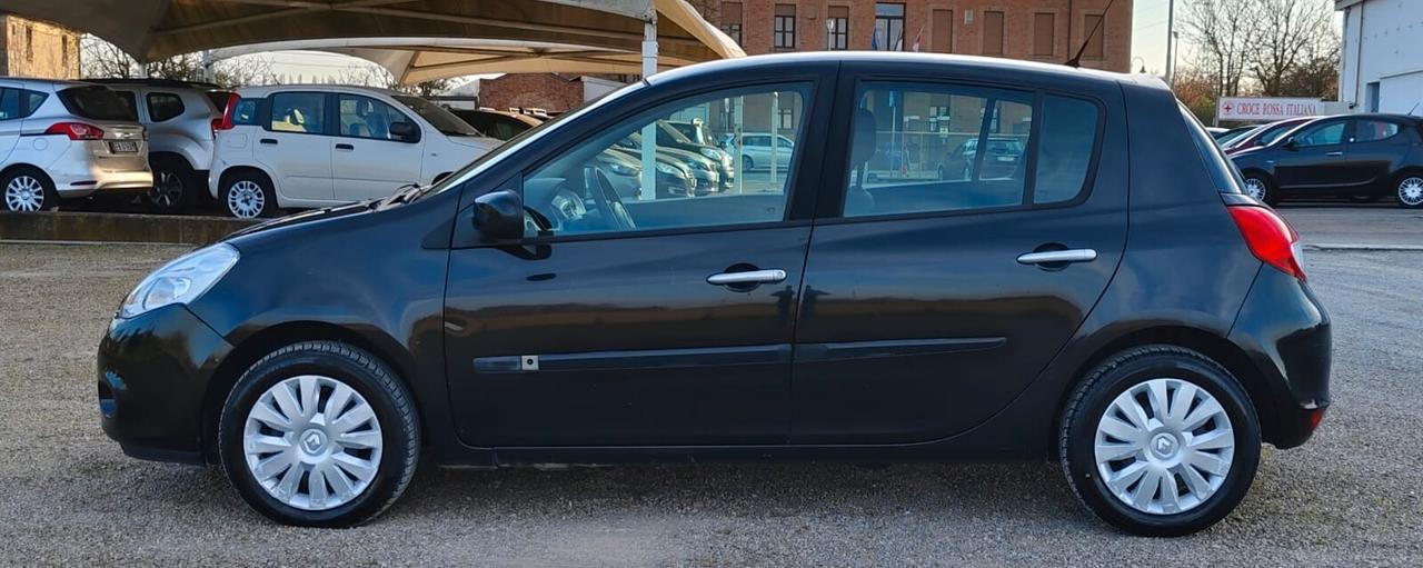 Renault Clio 1.2 16V 5 porte Luxe