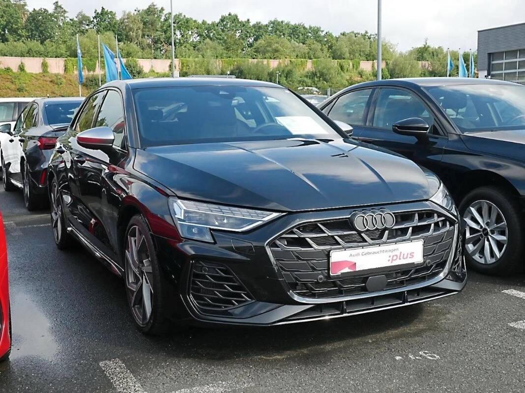 Audi S3 Sportback Sportback 333cv - Akrapovic - Head Up - Sonos