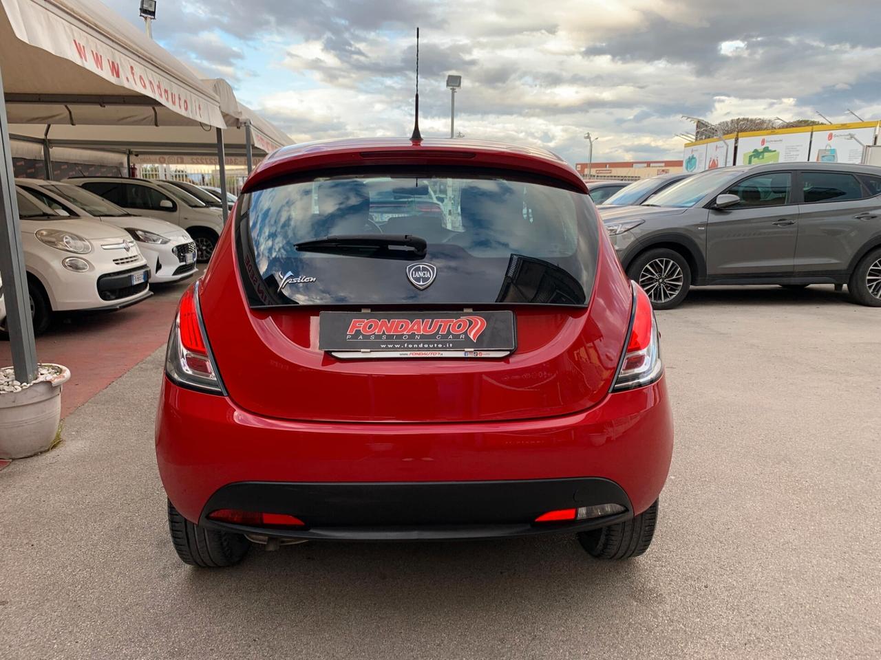 Lancia Ypsilon 1.2 69 CV 5 porte Elefantino Blu