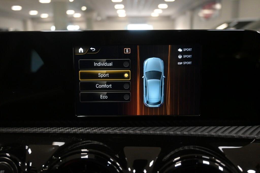 MERCEDES-BENZ A 180D 116CV AUTOMATIC BUSINESS SOLUTION ( NAVI - CRUISE - TELECAMERA POST. )