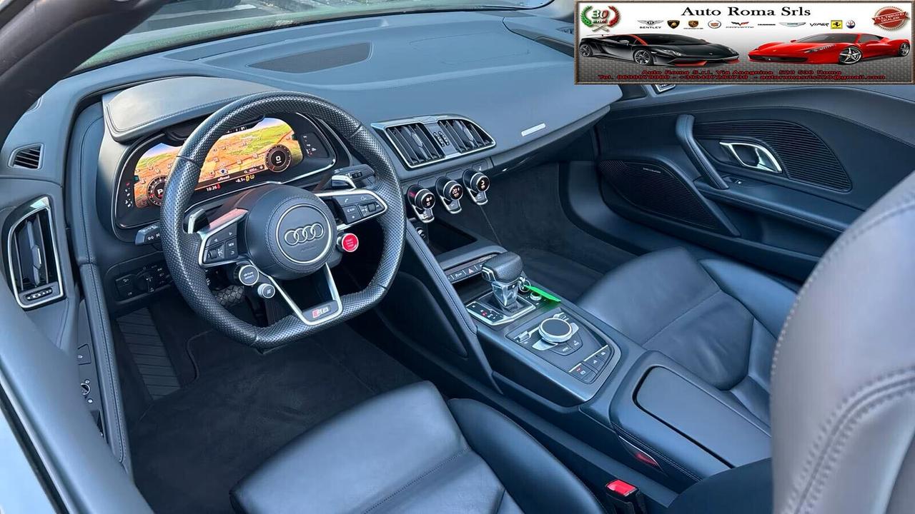 Audi R8 Spyder V10 RWD S tronic performance