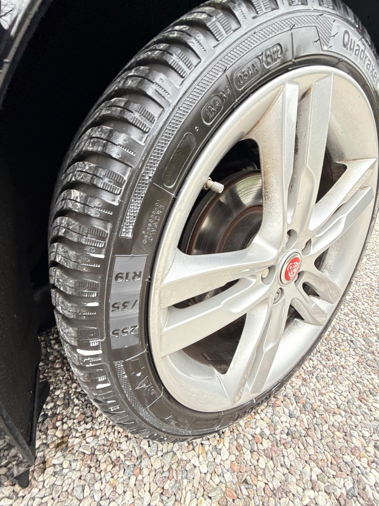 Jaguar XE 2.0 D E-Performance aut. R-Sport