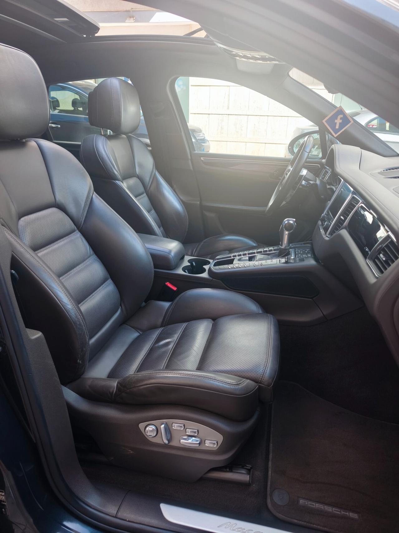 Porsche Macan 3.0 S-Diesel Tetto-Gts-pdk Tagliandi Ufficiali 2017