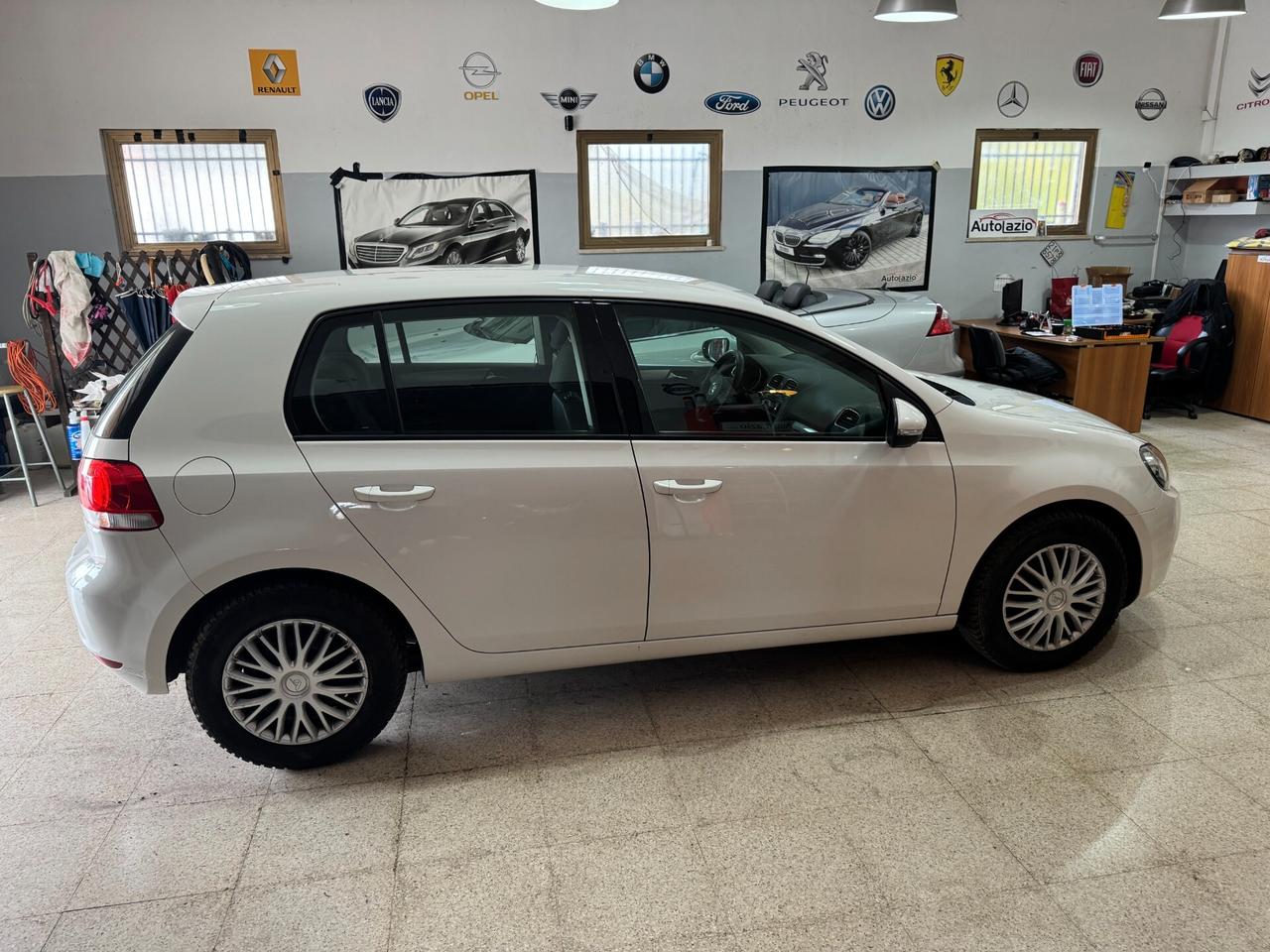 Volkswagen Golf 1.6 TDI 105 cv. 5p. Highline OK NEOPATENTATI
