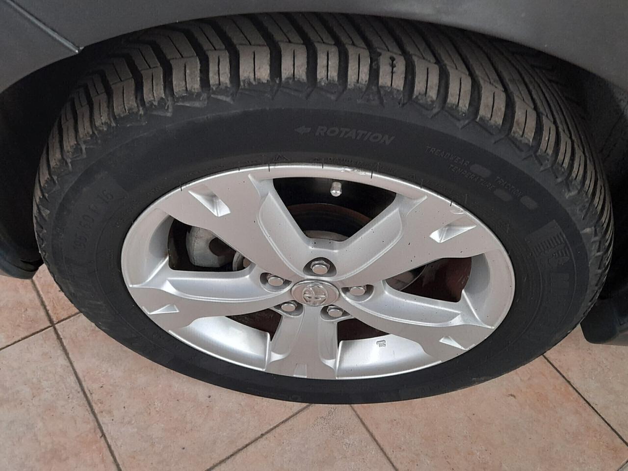 Toyota Urban Cruiser Urban Cruiser 1.4 D-4D AWD Sol