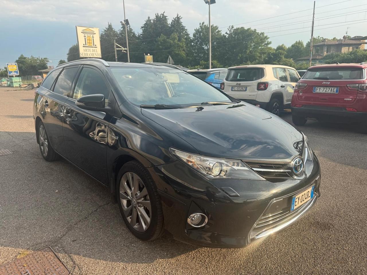 Toyota Auris Touring Sports 1.8 Hybrid Lounge