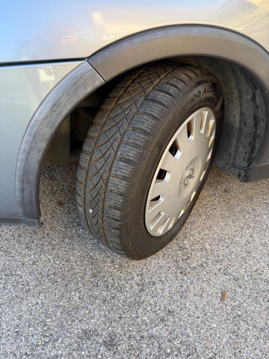 OPEL - Corsa - 1.0i 12V 5 porte Club #TAG.CERTIFICATI