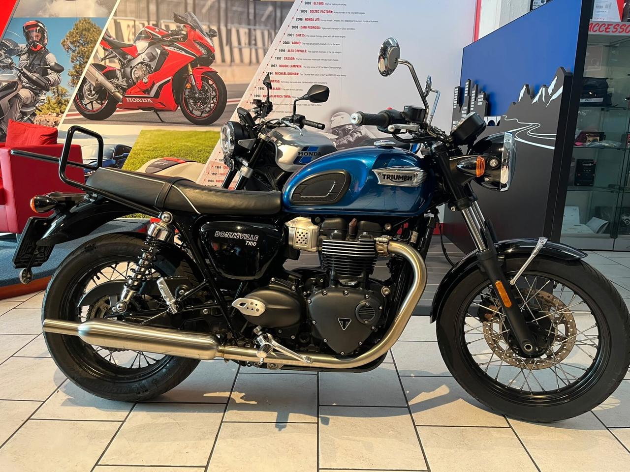 Triumph Bonneville T100