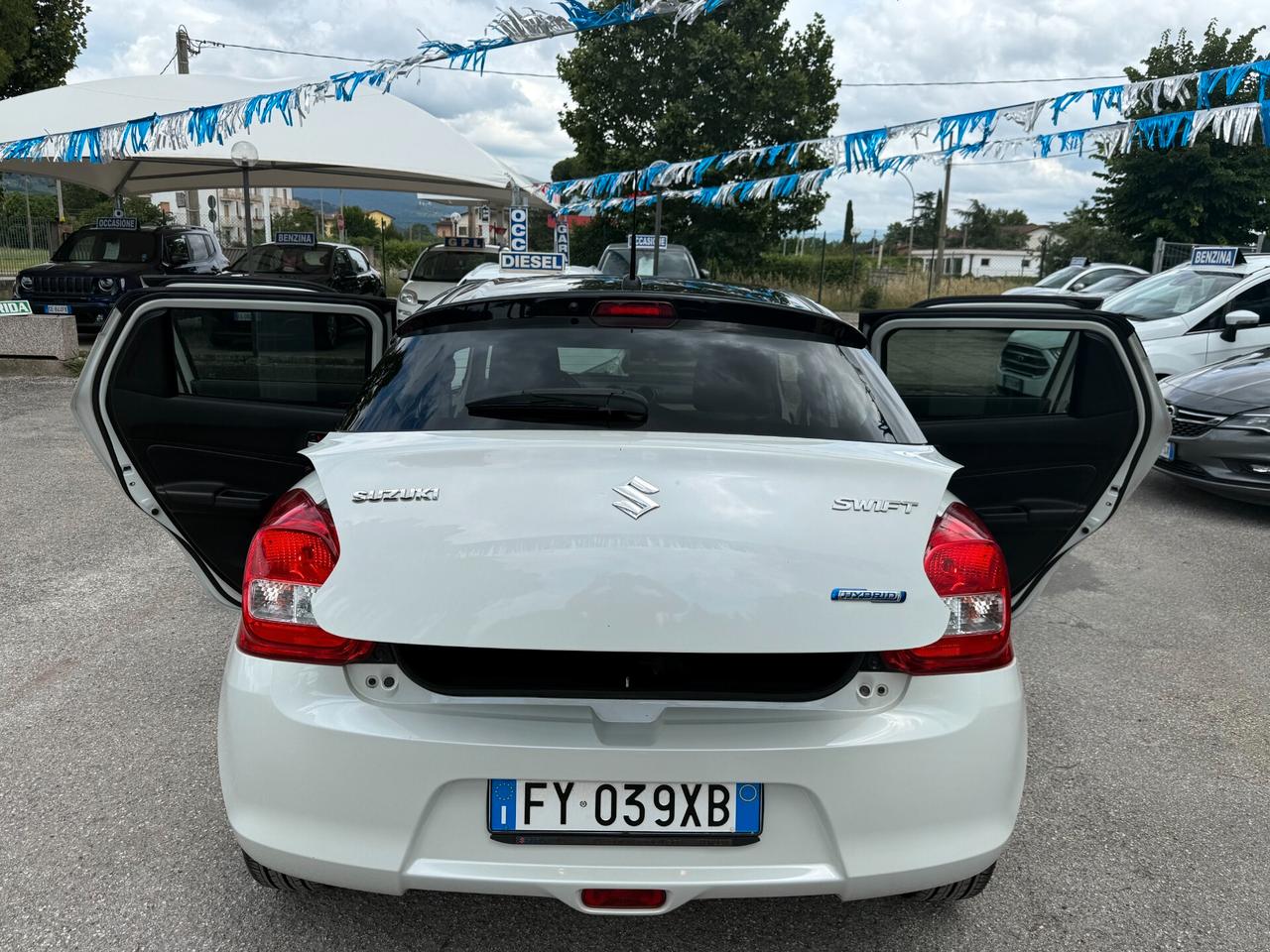 " DA VETRINA " Suzuki Swift 1.2 Hybrid Cool