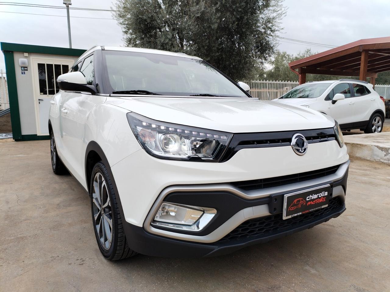 Ssangyong XLV 1.6d 2WD TETTO-NAVI-XENO