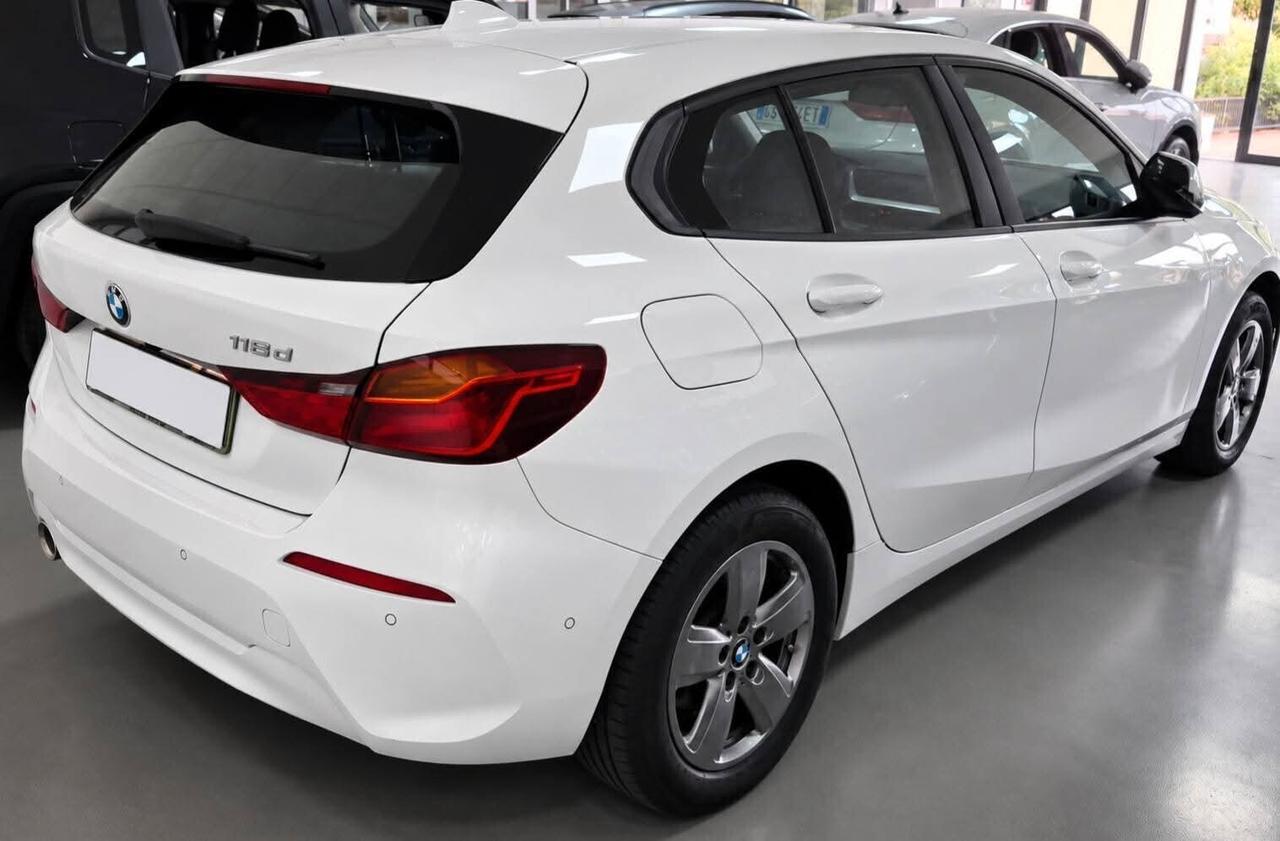 Bmw 116D 5p. Cambio automatico full optional