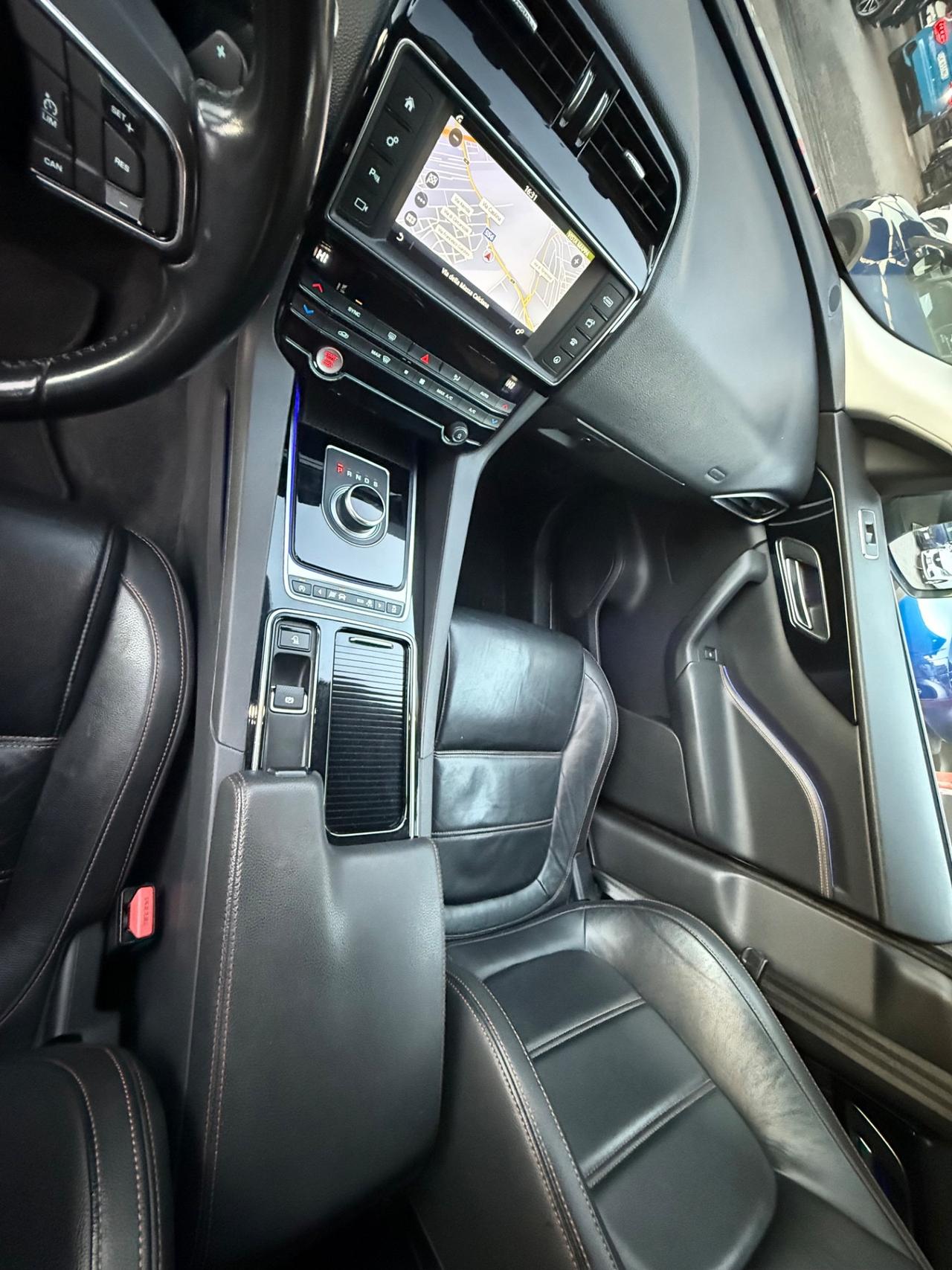 F-Pace 2.0 180 CV AWD/R-Sport/garanzia/unipro