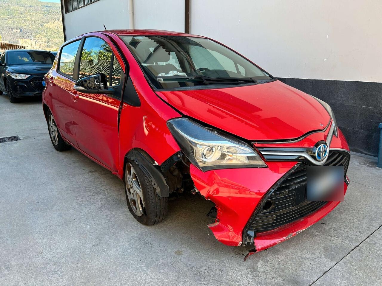 Toyota Yaris 1.5 Hybrid 73CV - 2016 Incidentata
