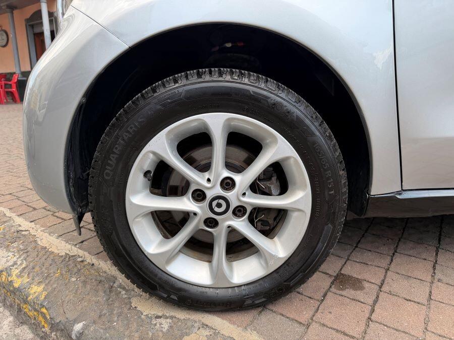 smart forfour 1.0 autom passion certificata nuova