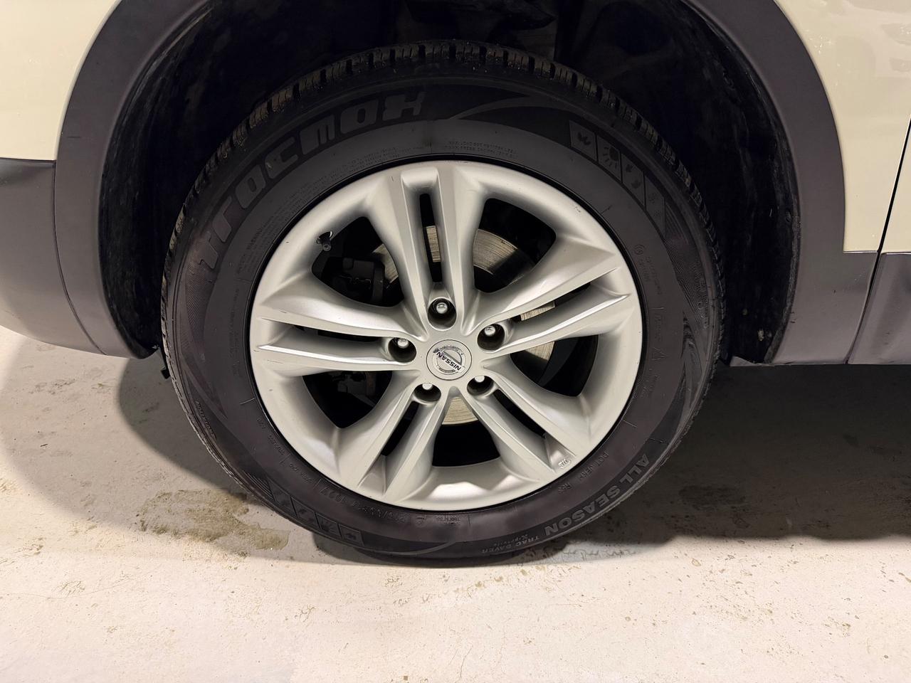 Nissan Qashqai 1.6 dCi 131CV 4X4 Tekna 2013