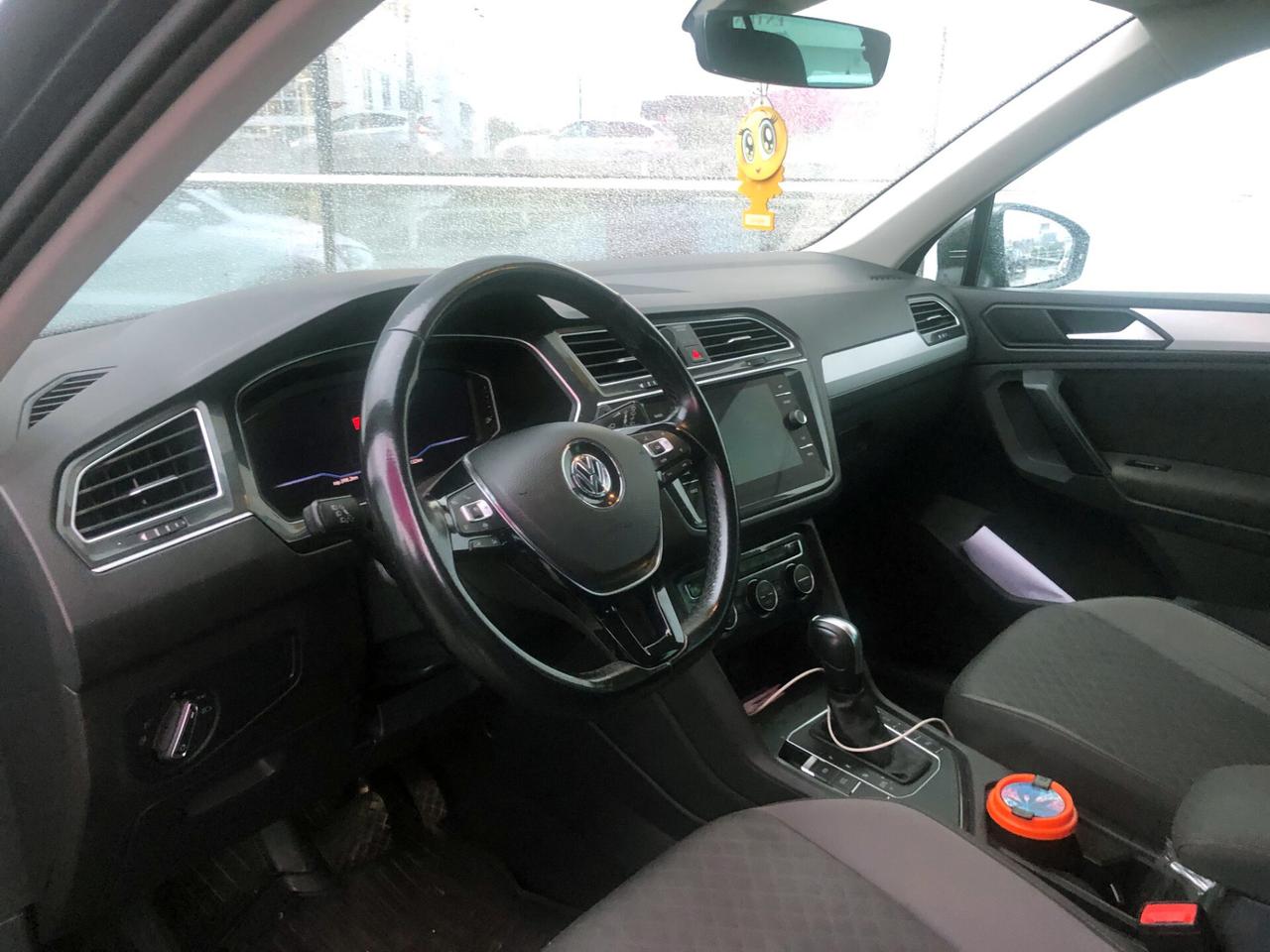 Volkswagen Tiguan 2.0 TDI SCR DSG Sport BlueMotion Technology R-Line