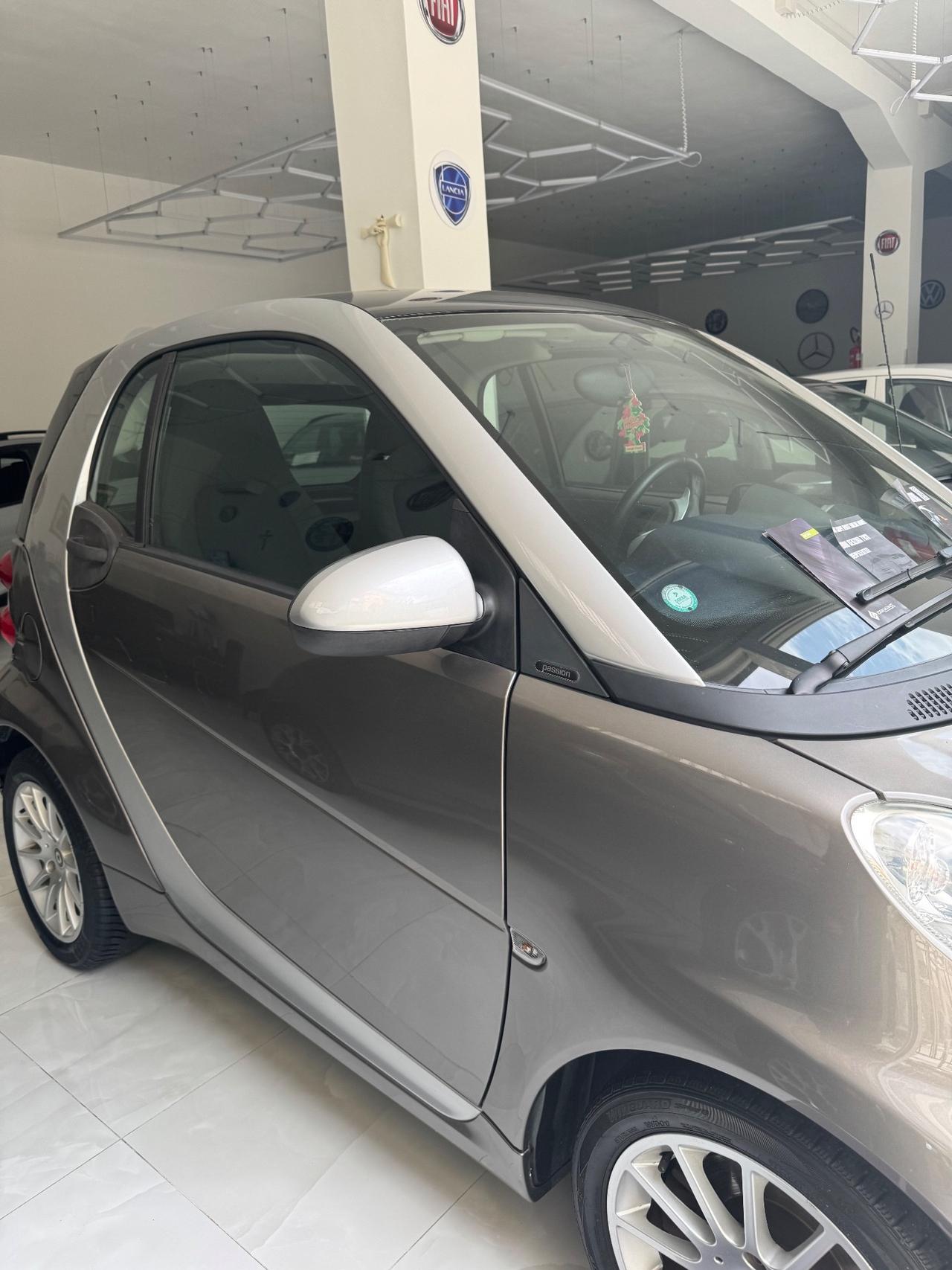 Smart ForTwo 1000 52 kW MHD COUPE WHITE TAILOR MADE