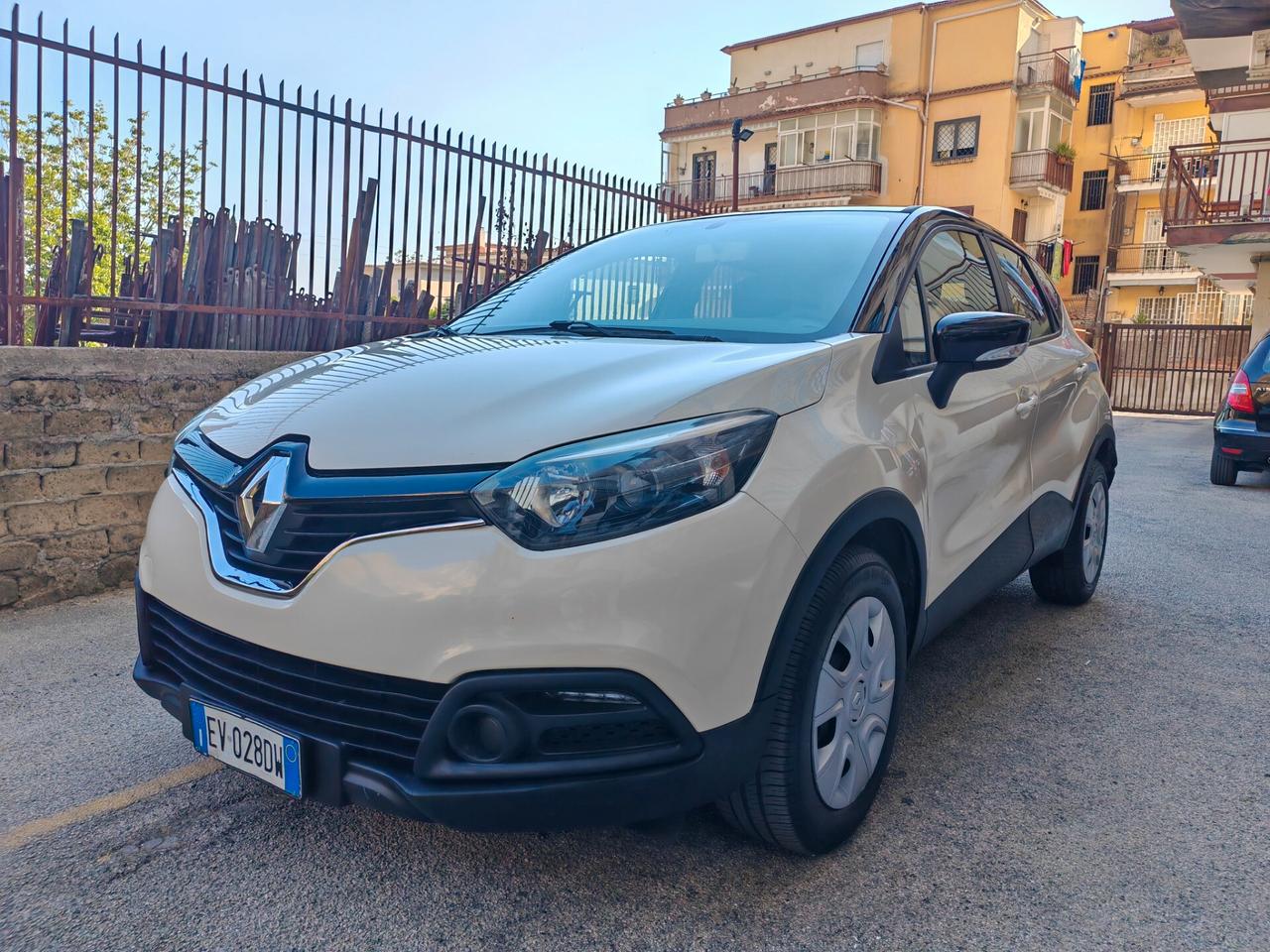 Renault Captur PERFETTE CONDIZIONI TABLET ANDROID CARPLAY