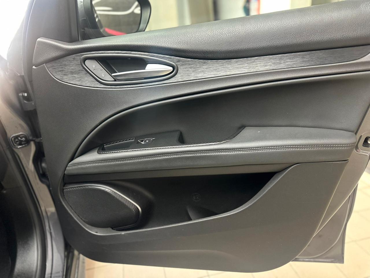 Alfa Romeo Stelvio 2.2 Turbodiesel 160 CV AT8 RWD Business