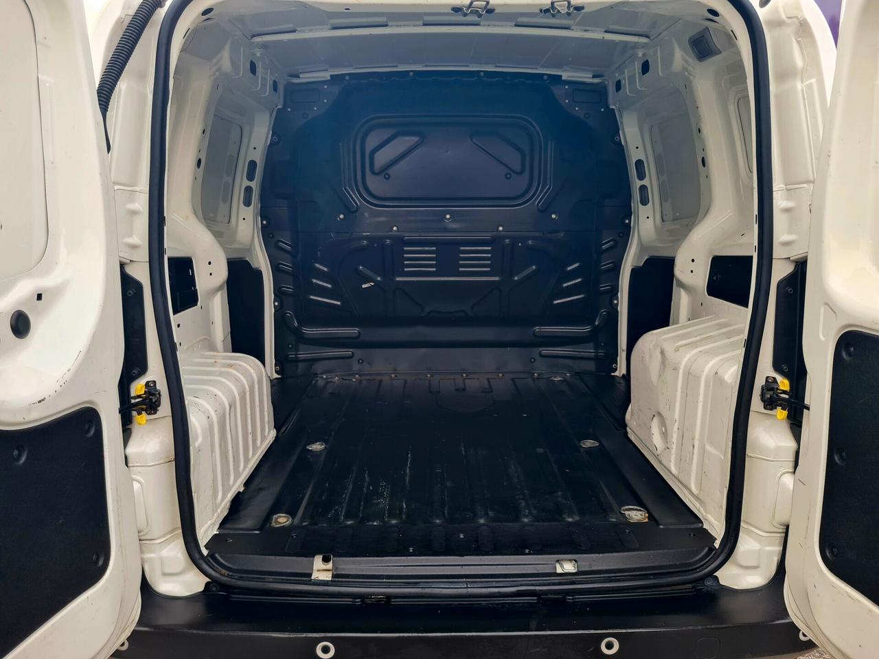 Fiat Fiorino 1.3 MJT 80CV *UNIPRO*TAGLIANDI*PDC*AUX