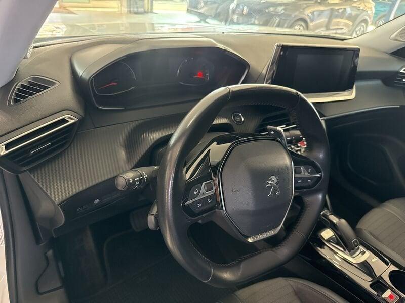 Peugeot 2008 PureTech 130 EAT8 S&S Allure