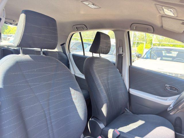 TOYOTA Yaris 1.0 5 porte