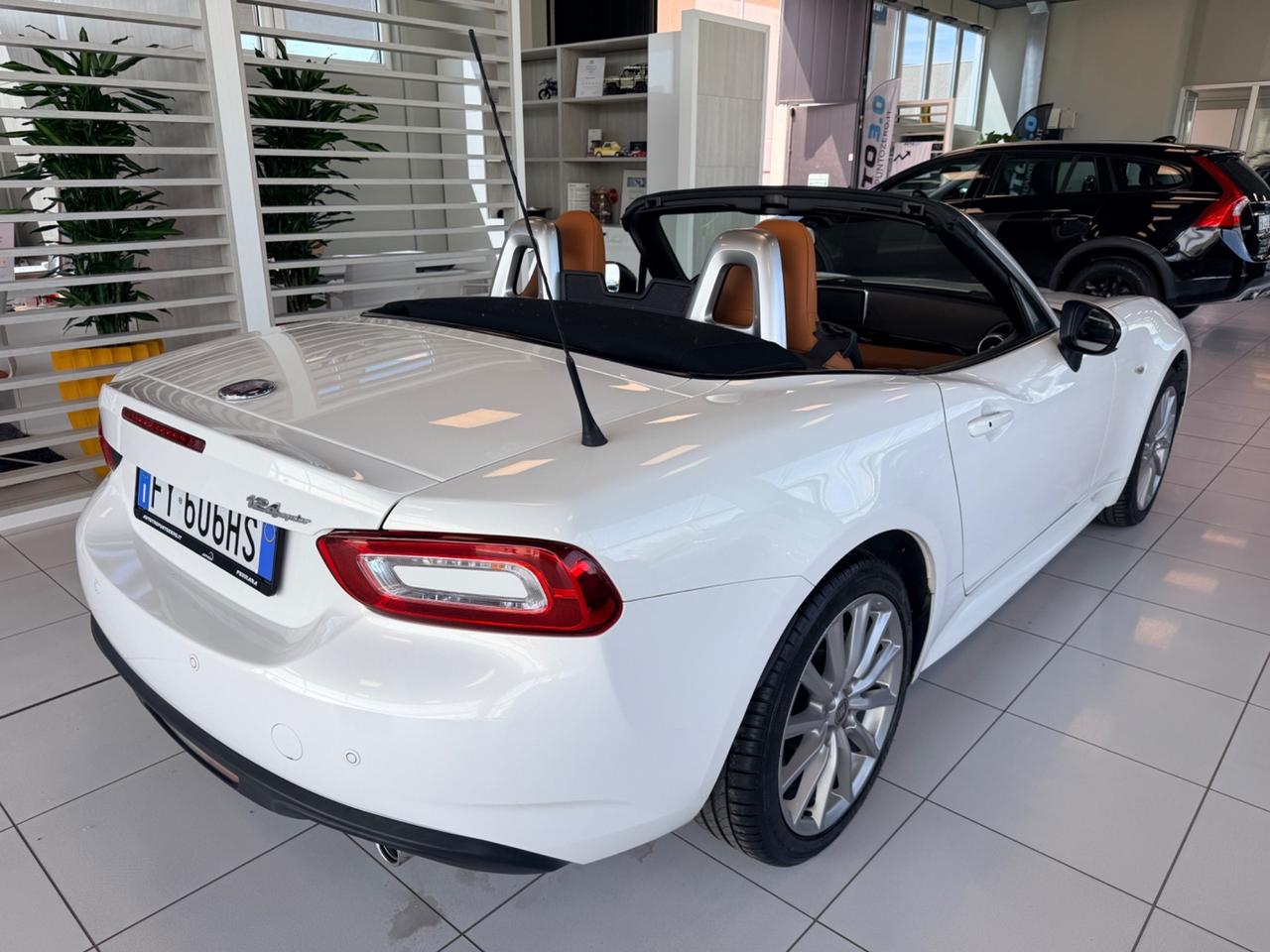 Fiat 124 Spider 1.4 MultiAir AT6 Lusso
