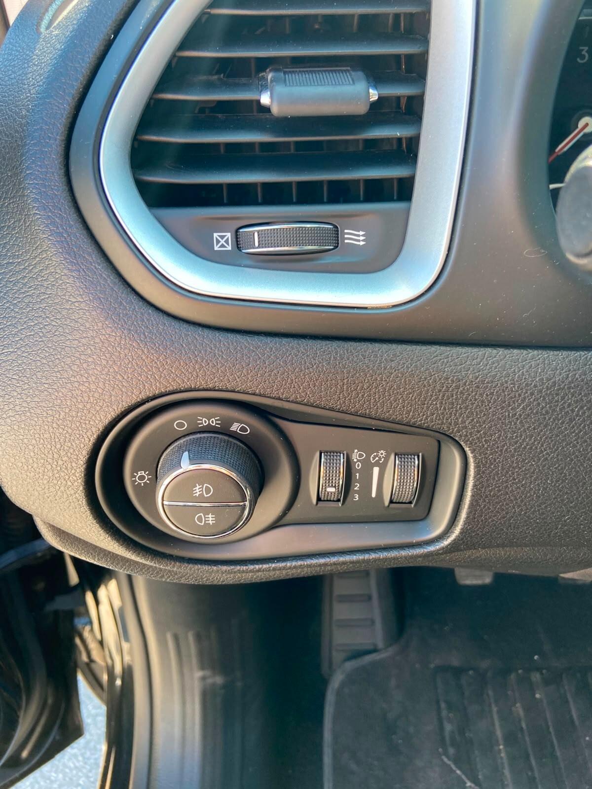 Jeep Renegade 1.6 Mjt 120 CV Longitude