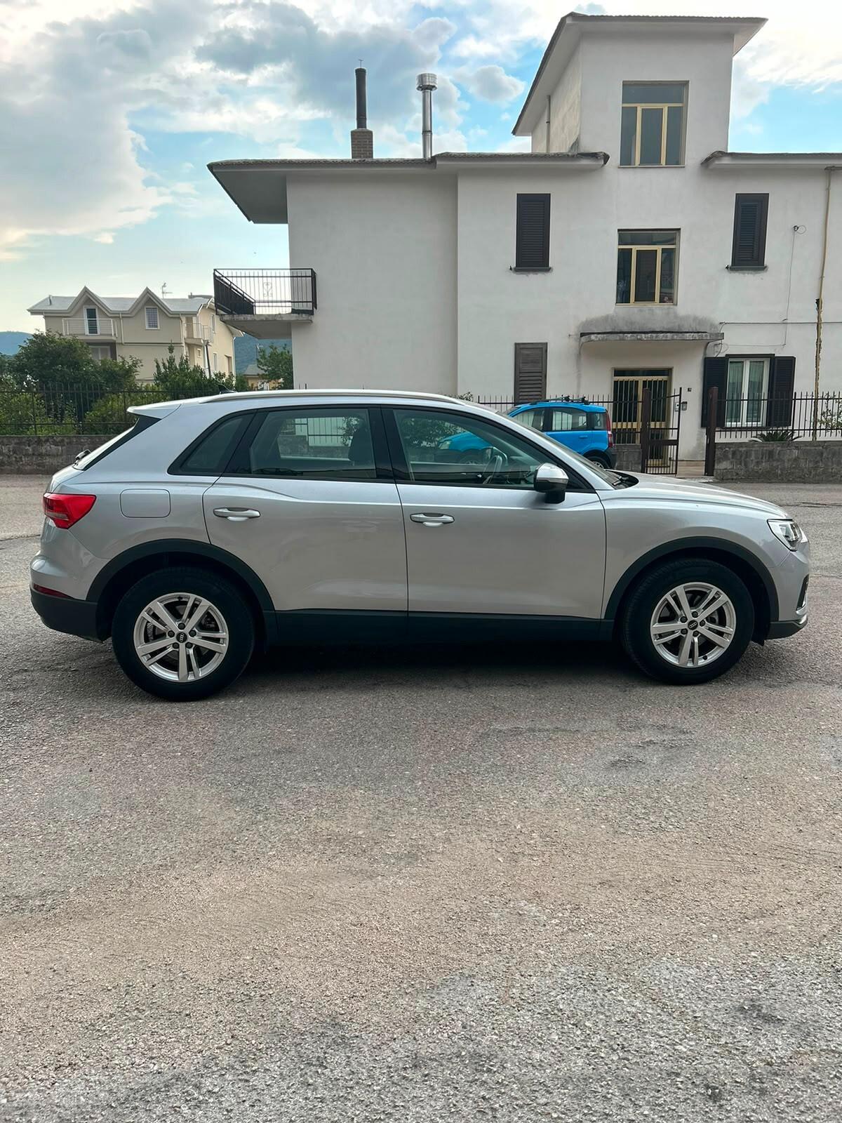 Audi Q3 35 TDI S tronic S-line edition