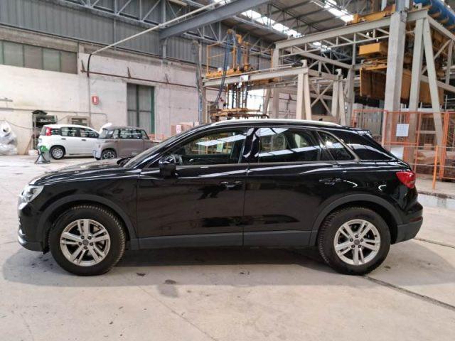 AUDI Q3 35 TDI S tronic Business