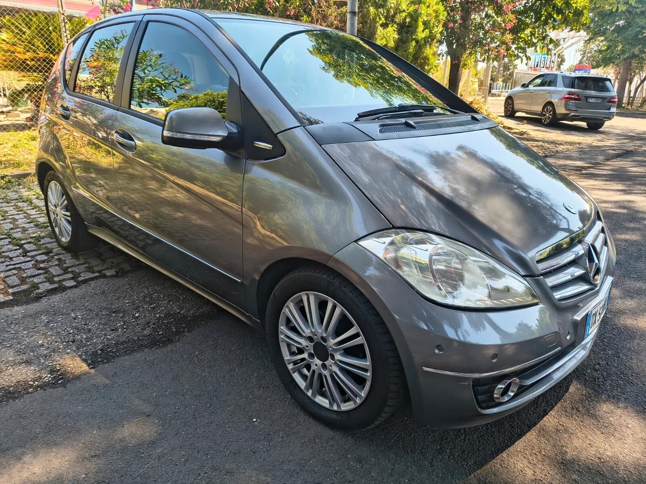 Mercedes CLASSE A 180 93.000KM ORIGINALI ADATTA A NEO