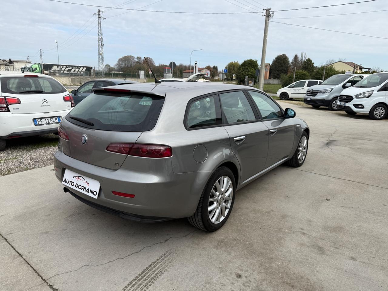 Alfa Romeo 159 1.9 JTDm 16V Sportwagon Distinctive