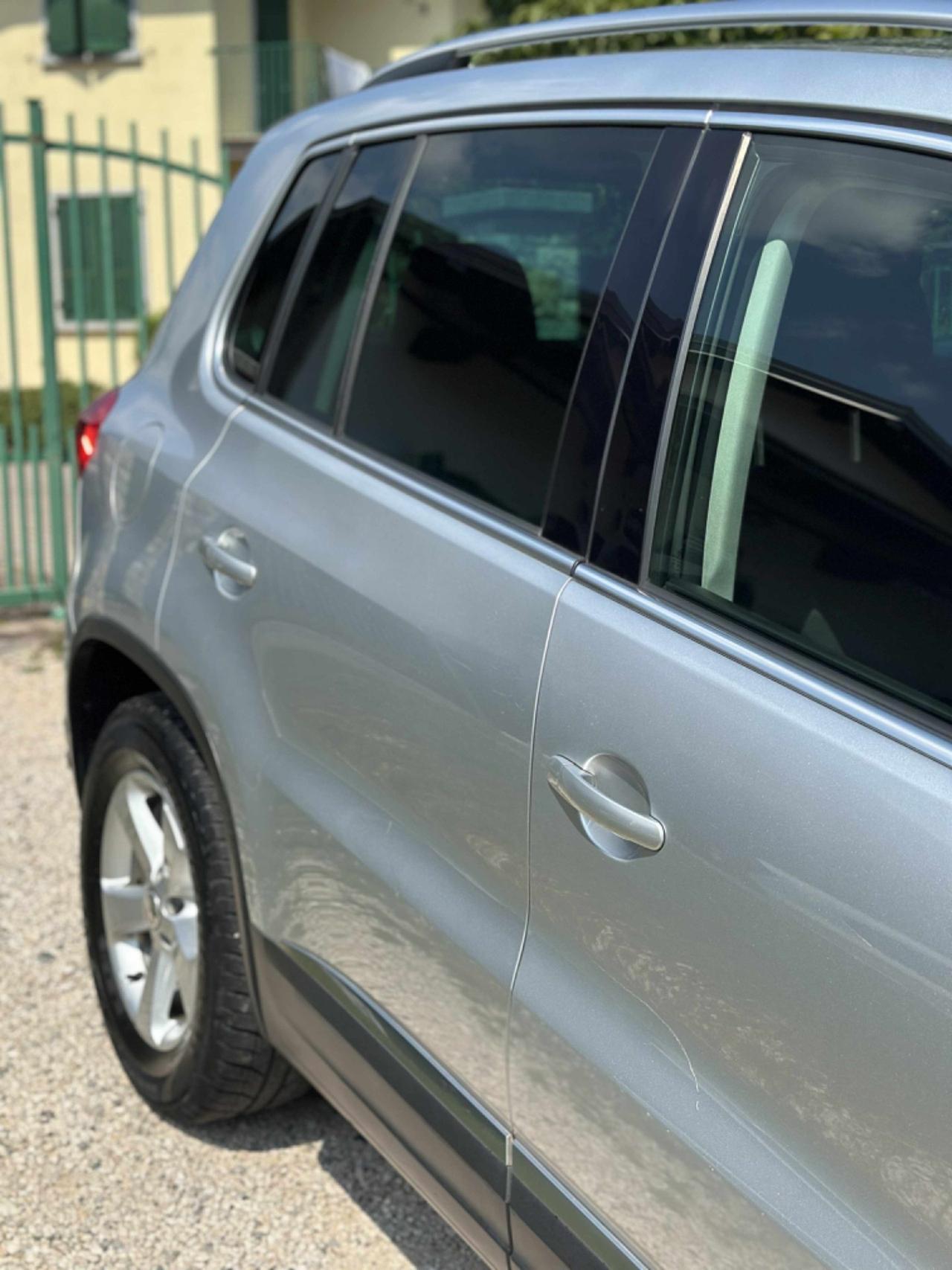 Volkswagen TIGUAN 2.0 TDI DPF 4MOTION SPORT & STYLE