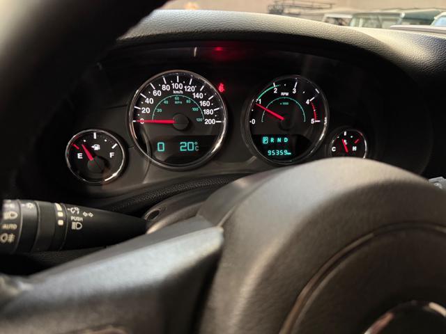 JEEP Wrangler Unlimited 2.8 CRD DPF Sahara Auto