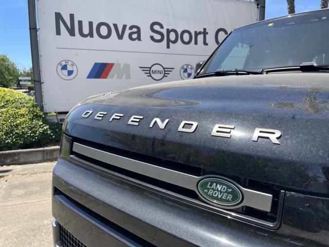 Land Rover Defender 110 3.0 I6 MHEV X-Dynamic SE AWD Auto