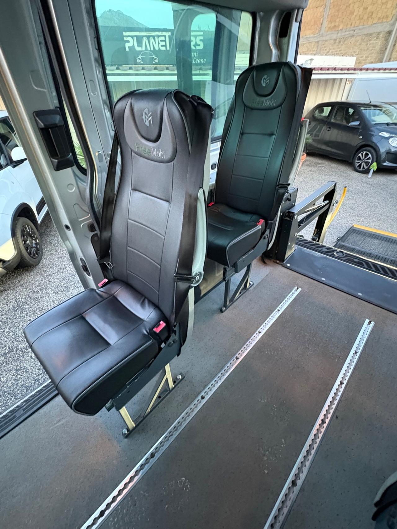 Ford Transit 2.0cc 130CV 9 posti trasporto disabili