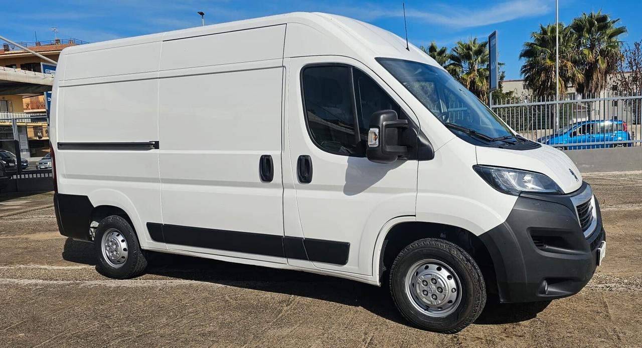 Peugeot Boxer HDI 140 CV PASSO MEDIO TETTO MEDIO ANNO 2020