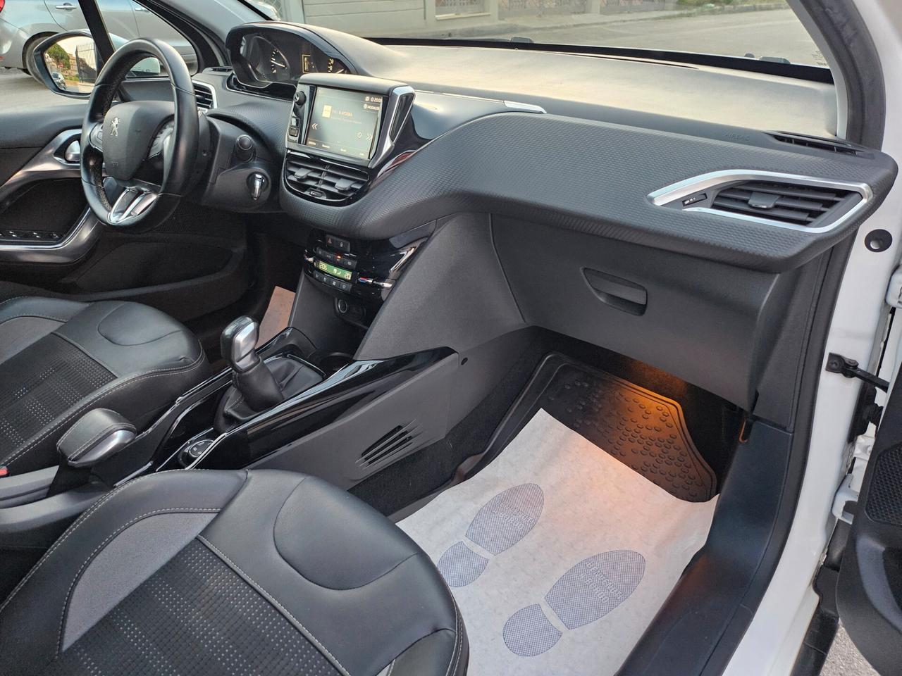 Peugeot 2008 BlueHDi 100 Allure
