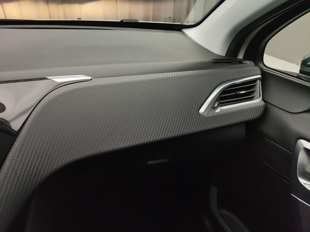 PEUGEOT 2008 1.6 BLUEHDI 100CV ALLURE