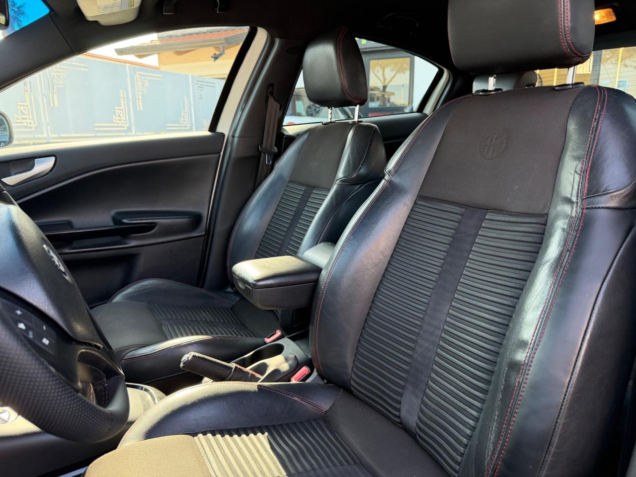 Alfa Romeo Giulietta - 2011 2.0 JTDm-2 140 CV Distinctive