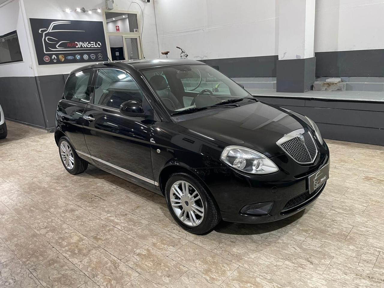 Lancia Ypsilon 1.3 MJT 75 CV Elle