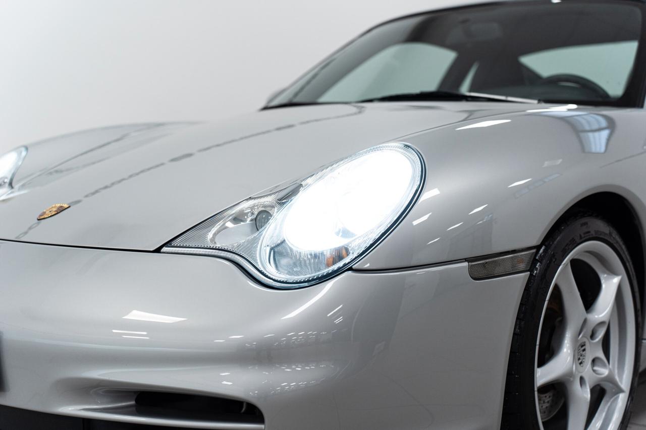 Porsche 911 996 Carrera cat Coupé