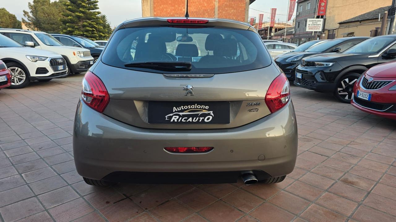 Peugeot 208 PureTech 82 3 porte Allure