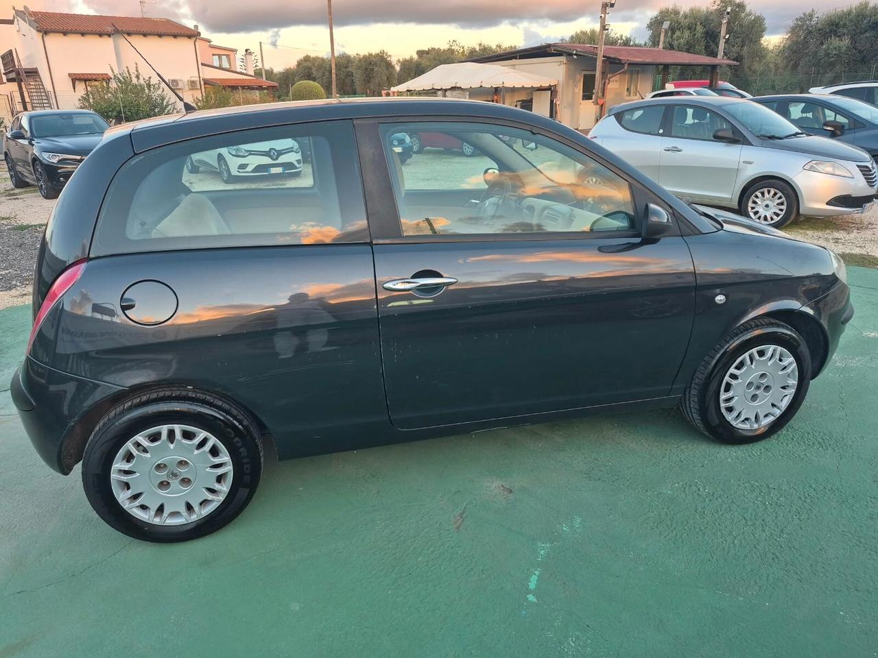 Lancia Ypsilon 1.3 Multijet 16V Platino