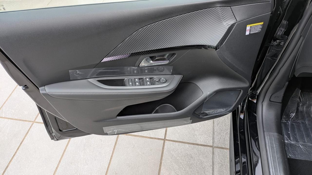 Peugeot 208 100 ALLURE