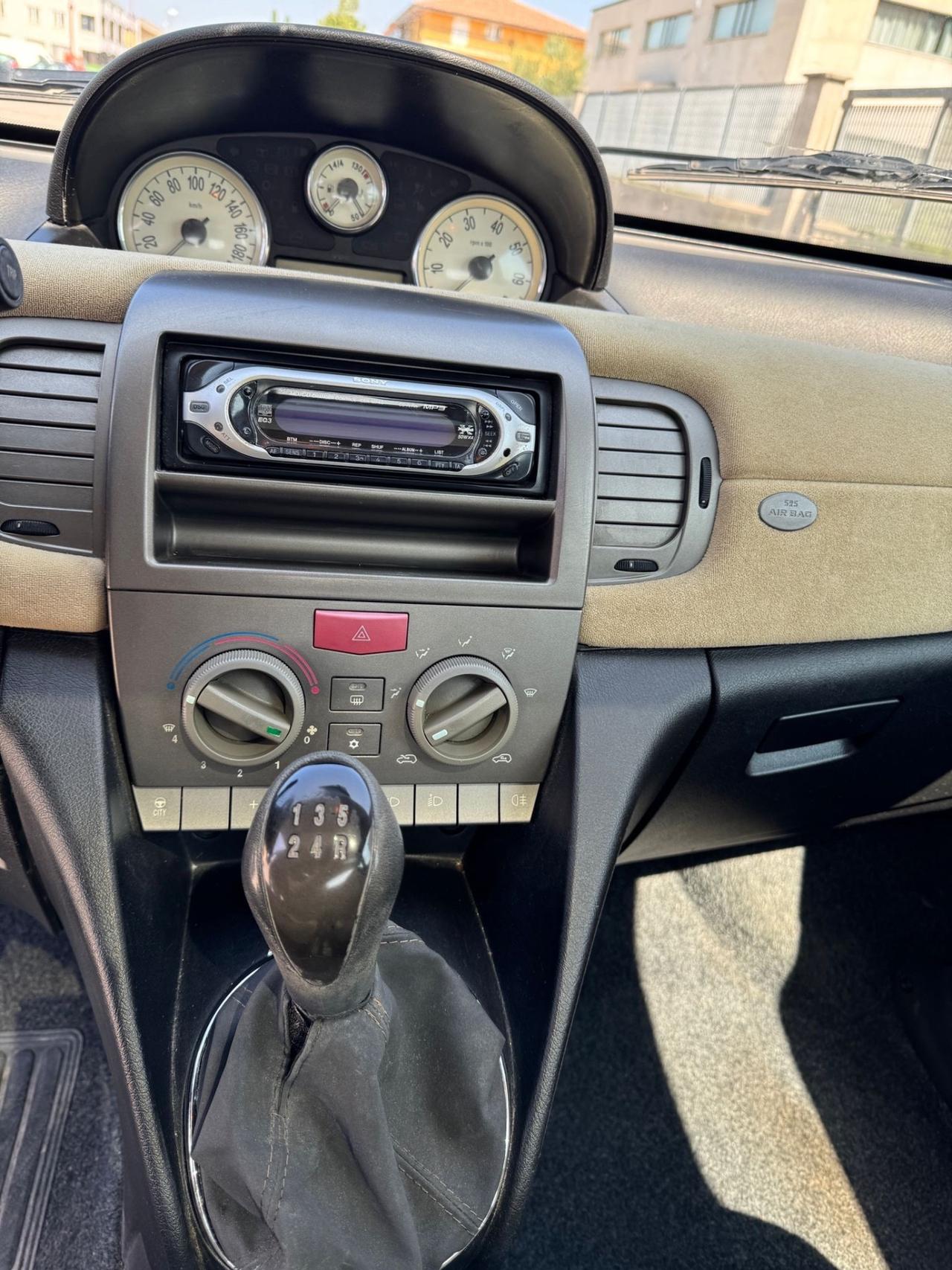 Lancia Ypsilon 1.3 Multijet 16V Platino