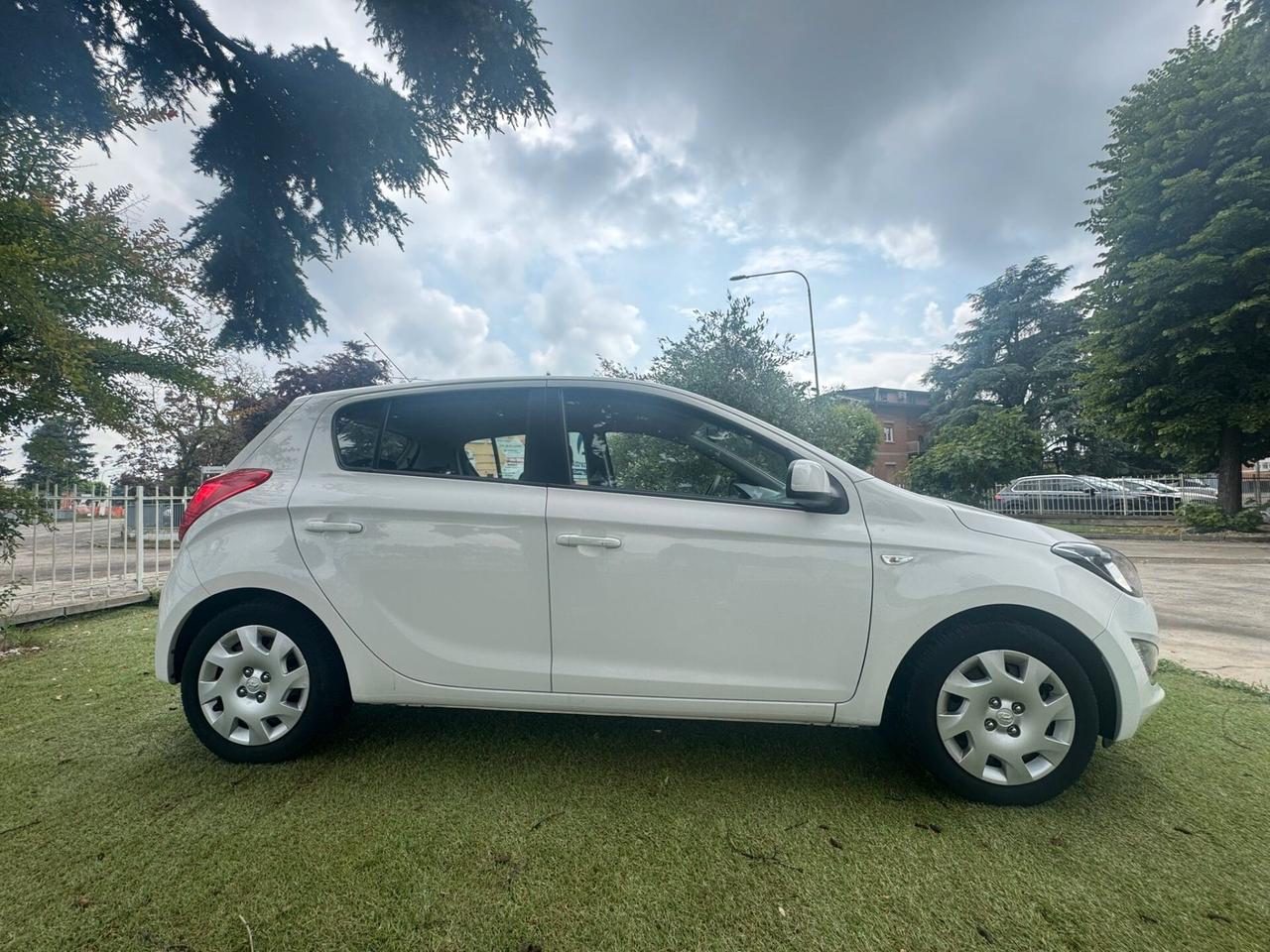 Hyundai i20 1.2 5p. Econext Sound Edition