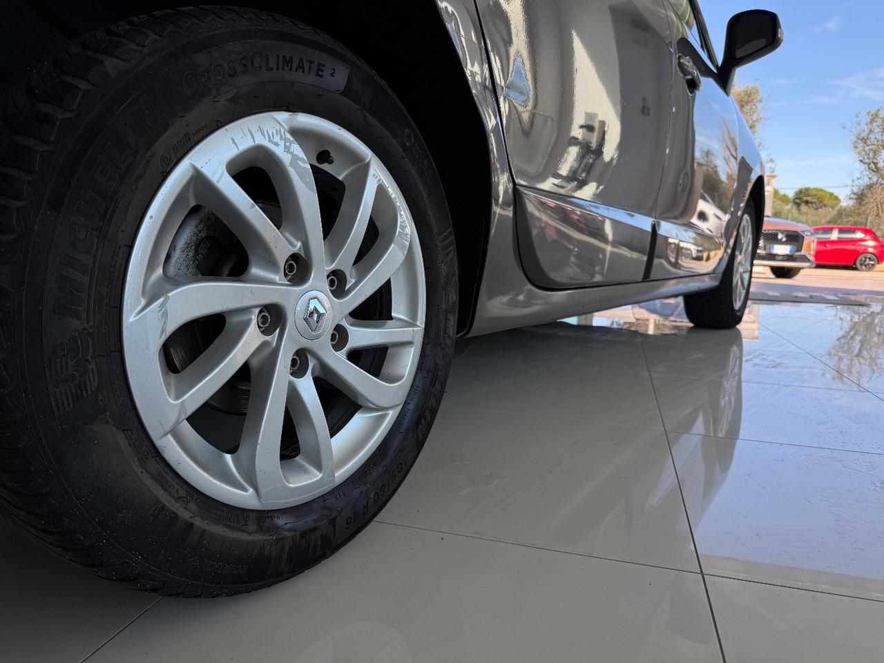 RENAULT Scénic XMod 1.5 dCi 110 CV EDC Energy