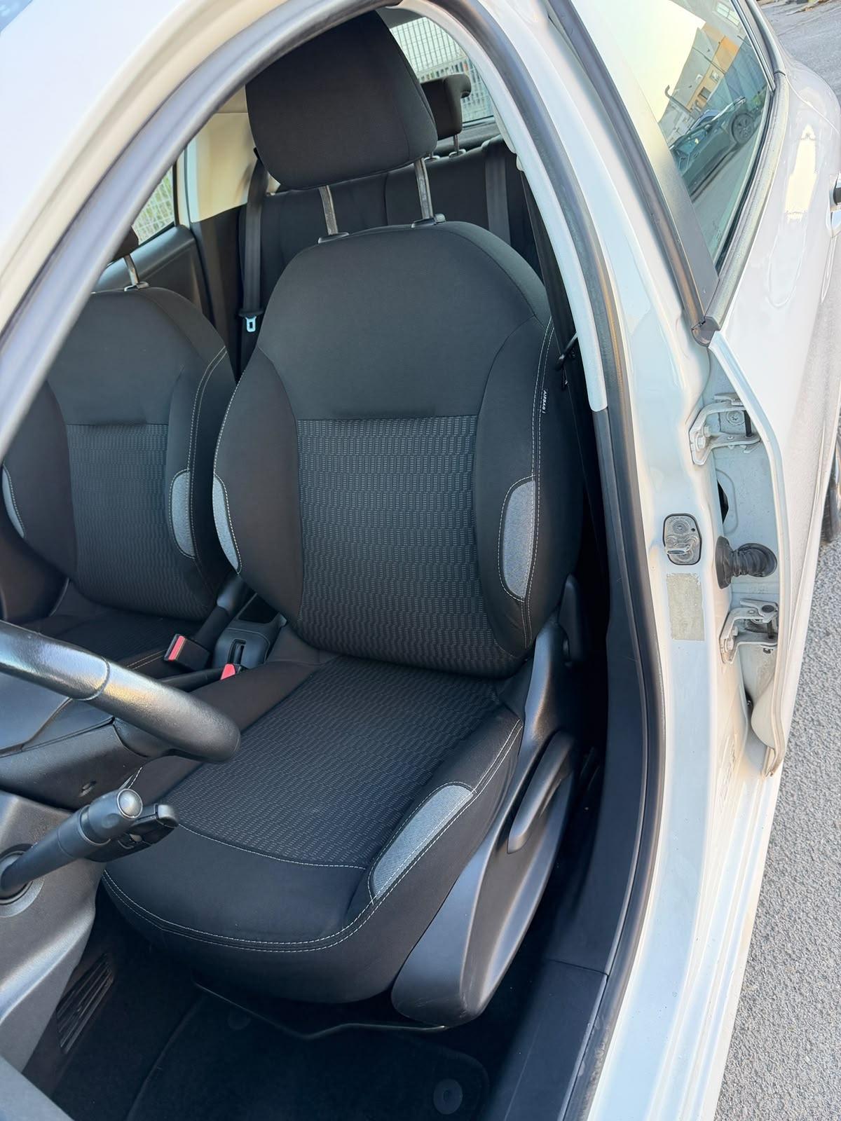 Peugeot 208 87000 KM GARANZIA 12 MESI